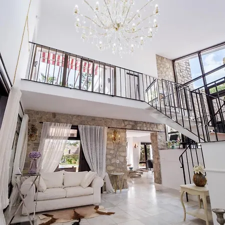 By The Beach Mediterranean Style Marbella