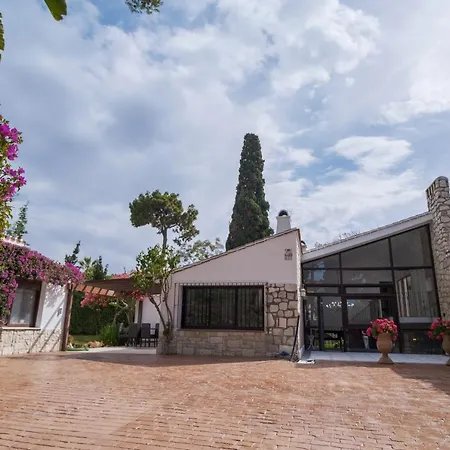 By The Beach Mediterranean Style Villa *