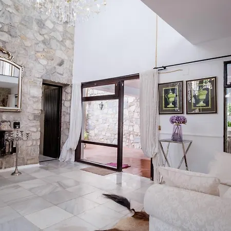 Villa By The Beach Mediterranean Style Marbella